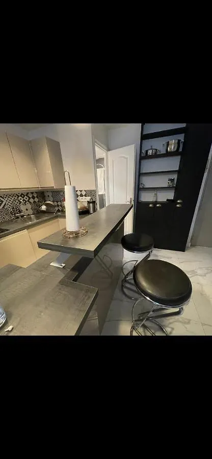 Appartement Moderne Paris 15 0*,